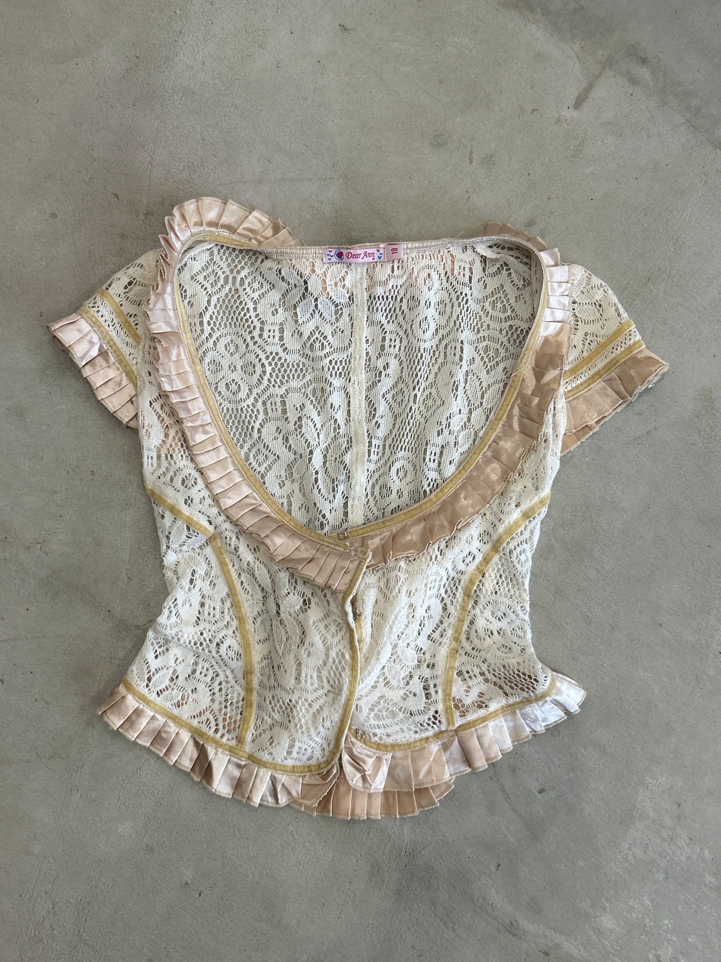 Dear Ann underbust lace cap sleeve top