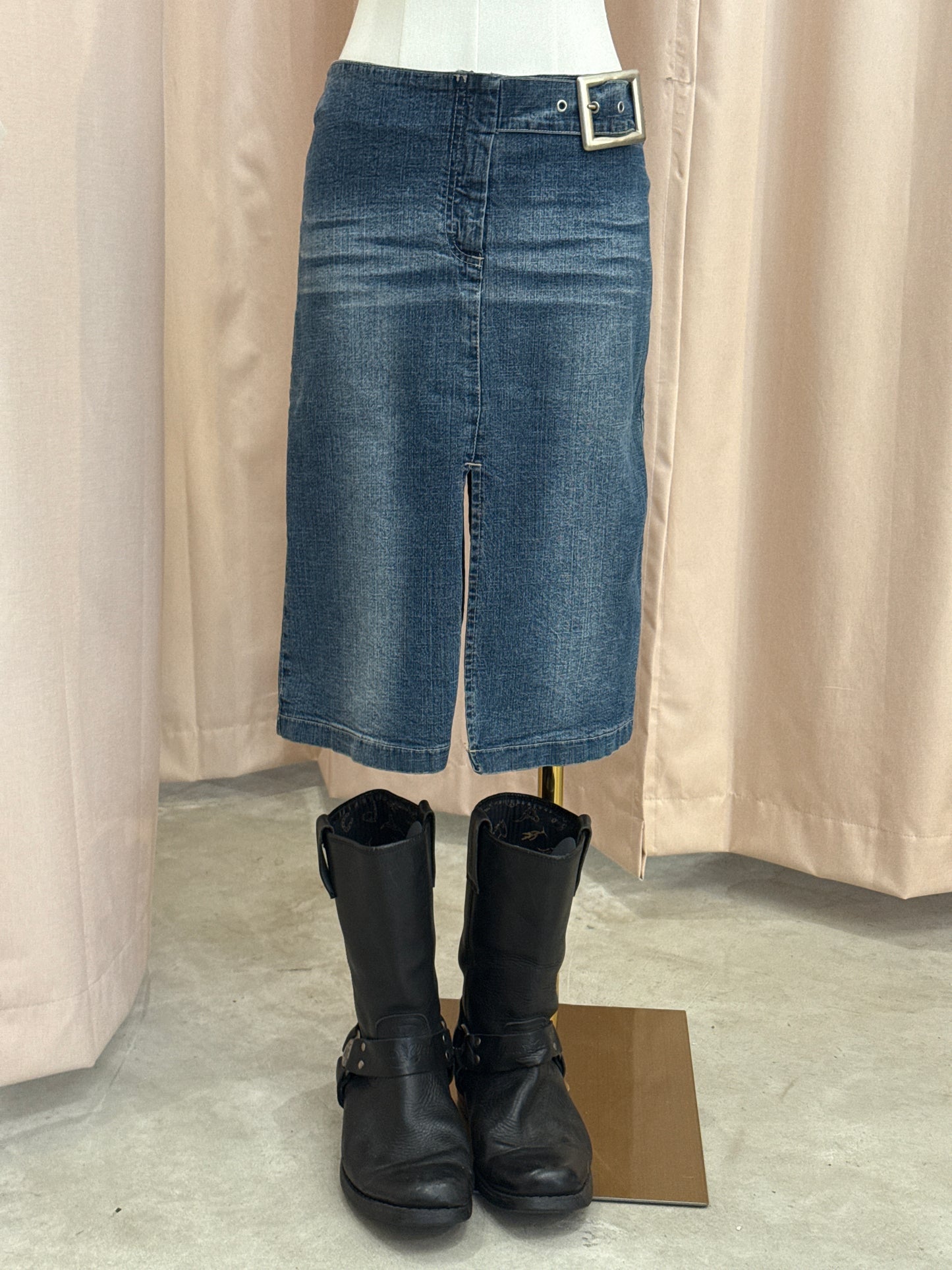 low rise buckle denim midi skirt