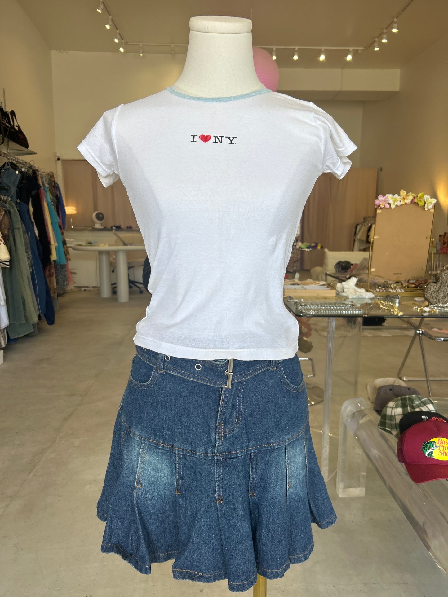 I love NY baby blue trim cotton tee