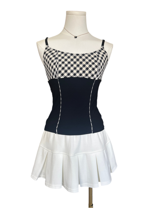 Houndstooth Black and White CaminTop