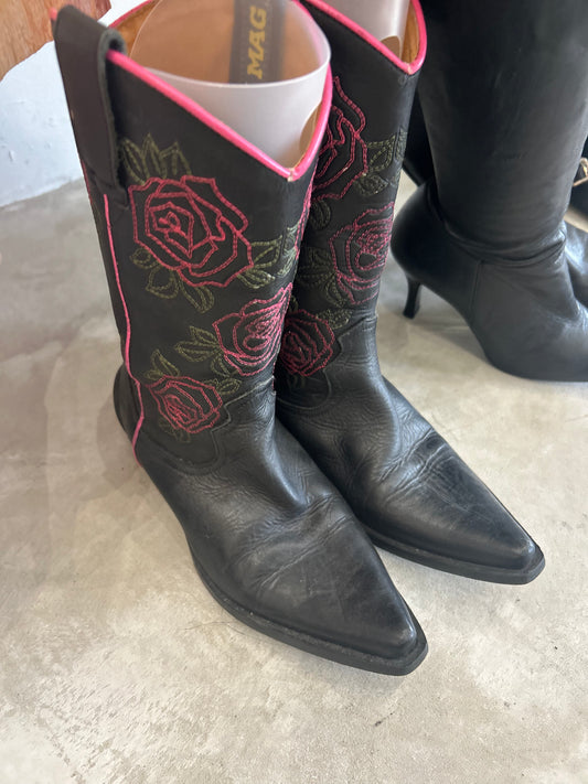 Brown Cowboy Boot w/ Pink Roses